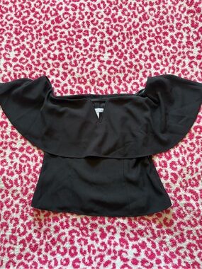 🖤 Leith Dramatic Ruffle Off-Shoulder Peplum Top 🖤